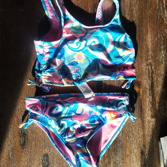 Bathing suit - Picture 2 of 2